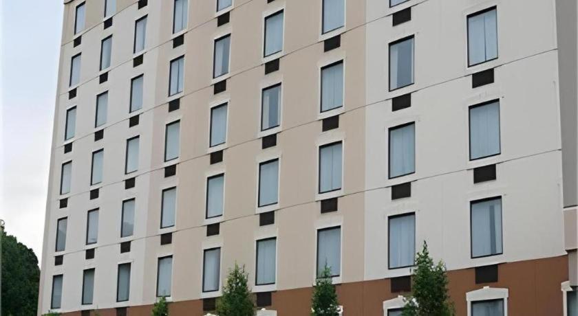 Garden Plaza Hotel Седдл-Брук Екстер'єр фото
