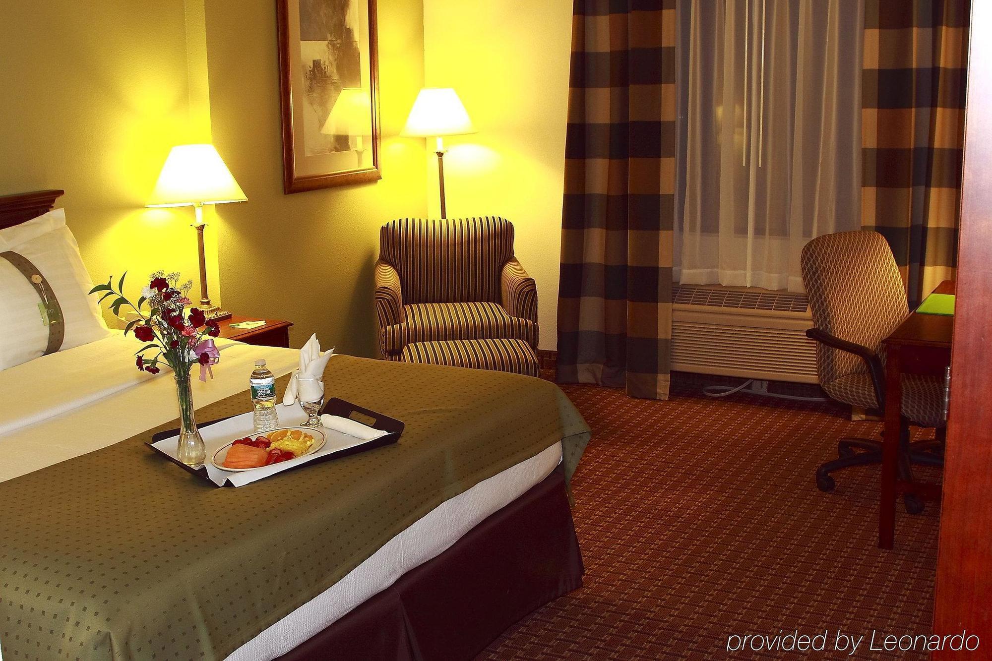Garden Plaza Hotel Седдл-Брук Номер фото